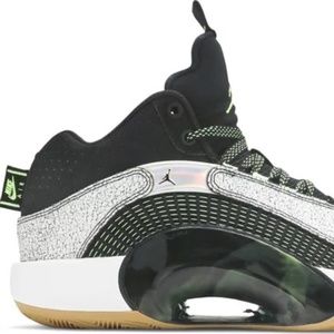 Jordan 35 Zion Nike Basketball Shoes men’s 8.5 Women’s 10.